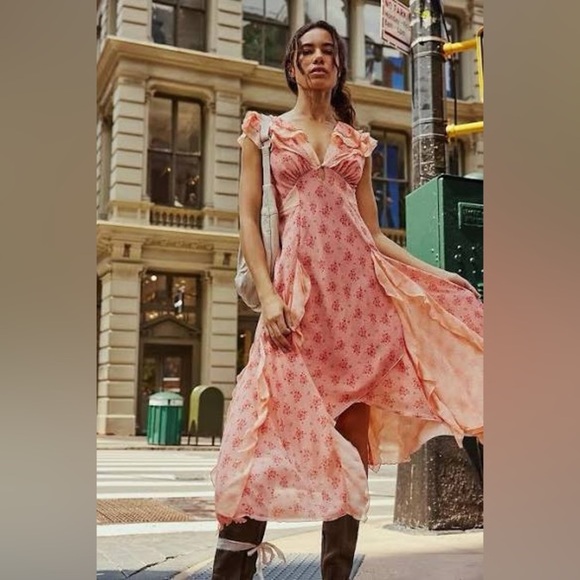 🍑FREE PEOPLE Joaquin Ruffle Plunge Dress ~NEW~ Peach Combo 🍑~HARD TO FIND~Large - Picture 1 of 11